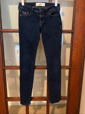 Hollister Women's Navy Skinny Jeans